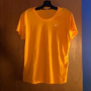 Women’s dri fit Nike xl